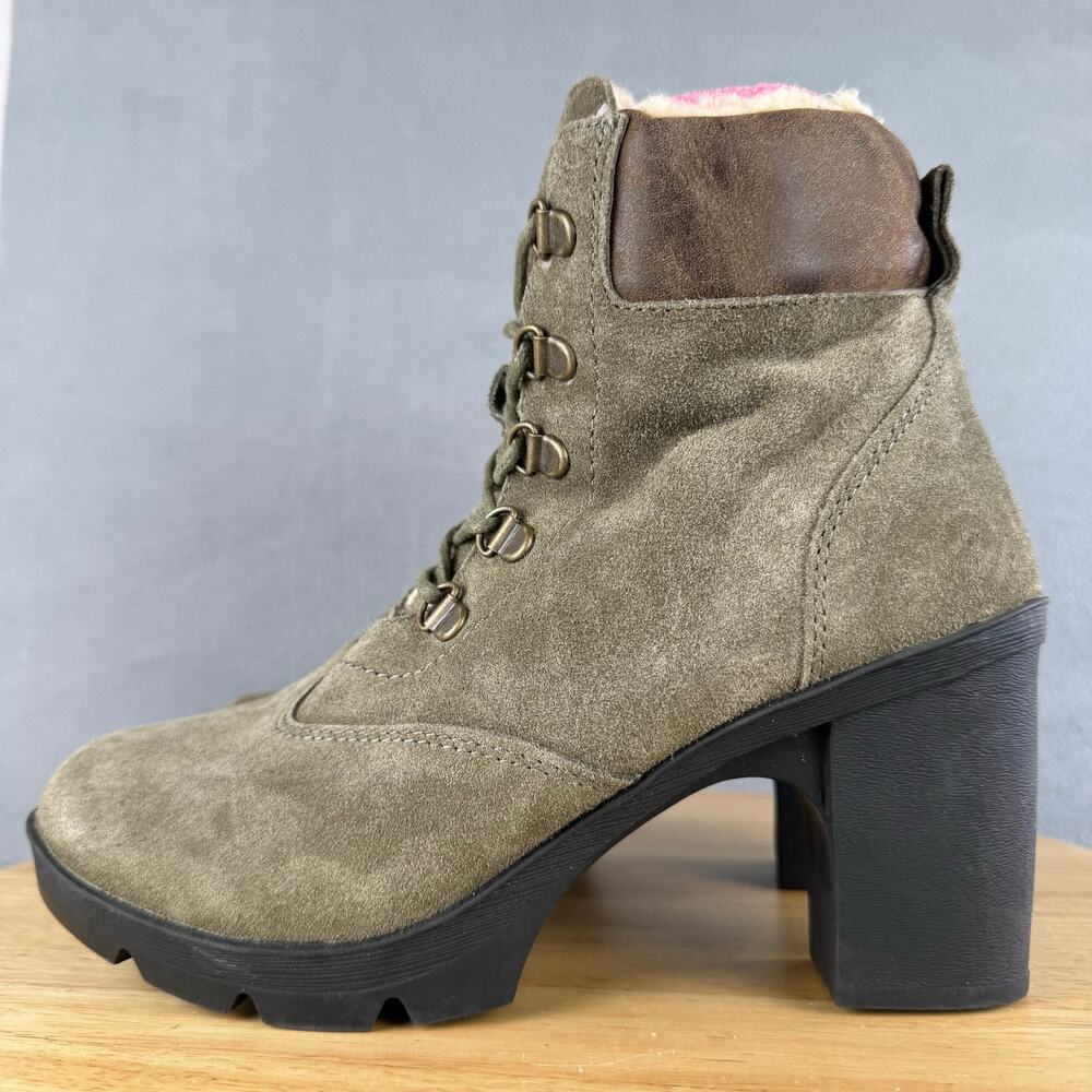 Bearpaw Marlowe‎ Olive Suede/Sherpa Lined Winter Ankle Boots Women’s Size 6.5 US